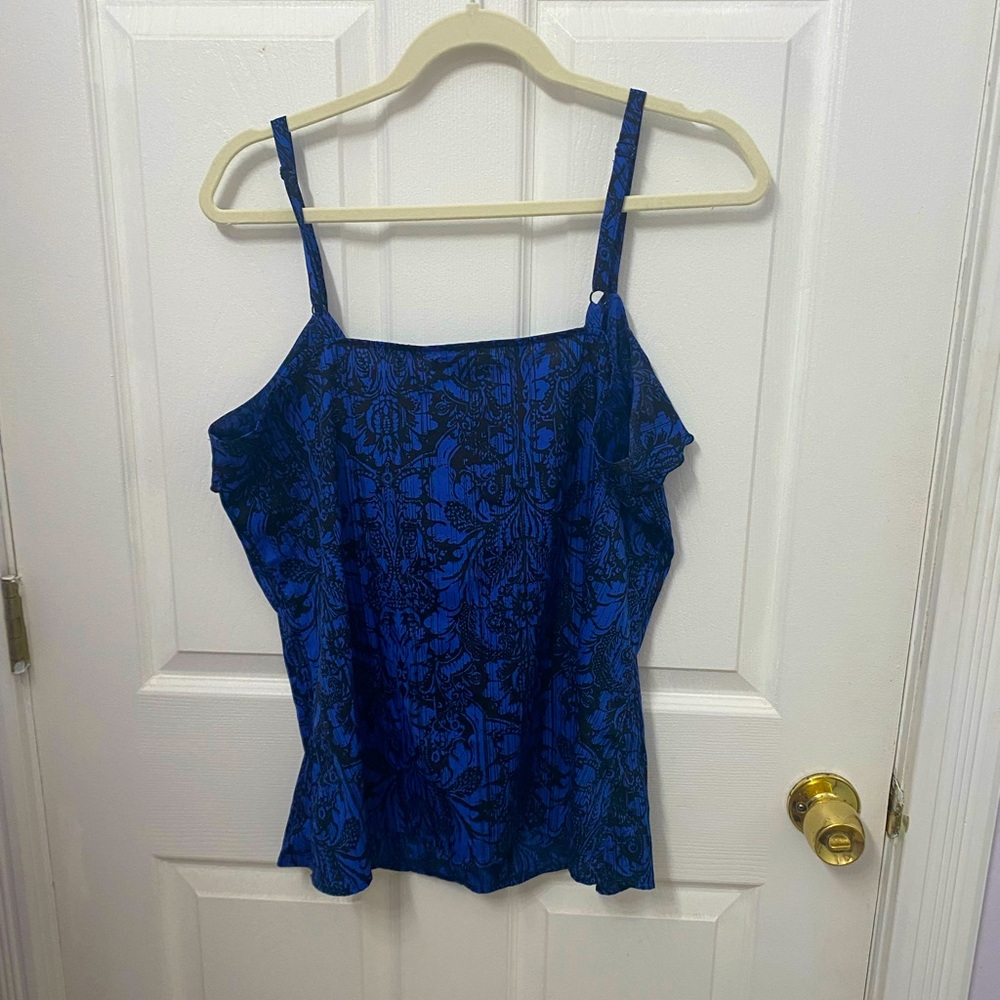 Gap Midnight Blue and Black silky flower tank